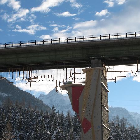 Area 47 - Tirol Hotel Ötztal-Bahnhof Екстериор снимка
