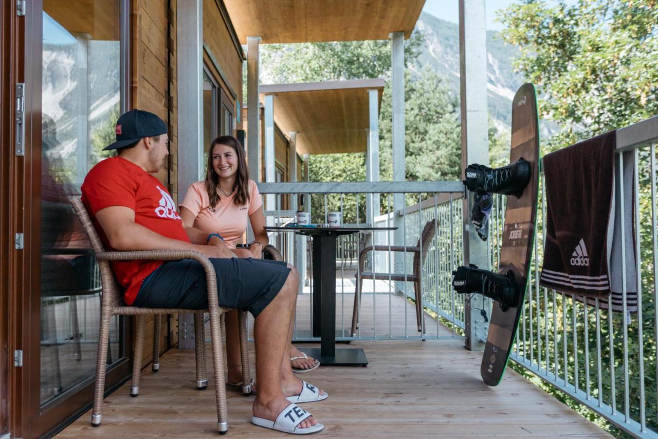 Area 47 - Tirol Hotel Ötztal-Bahnhof Екстериор снимка